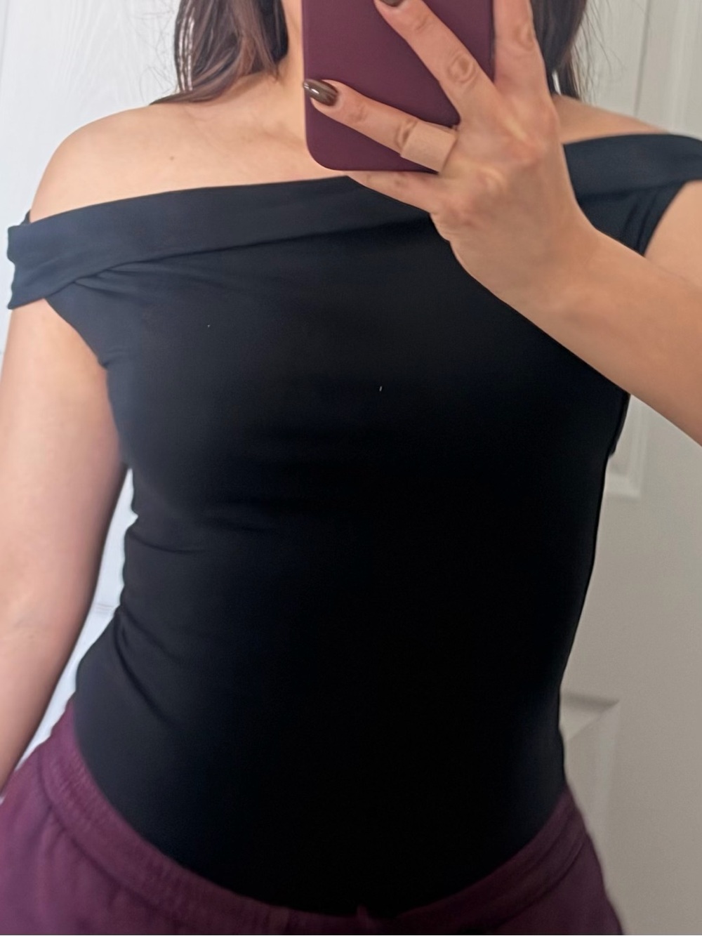 Aritzia Black Off-Shoulder Ravish top